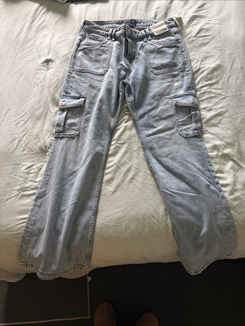 Light Wash Cargo Jeans - women’s Light Blue mid rise Denim